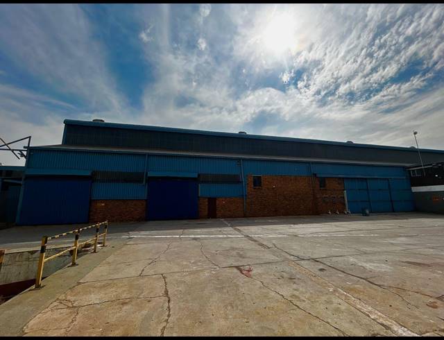 1,000M² WAREHOUSE TO LET IN WADEVILLE